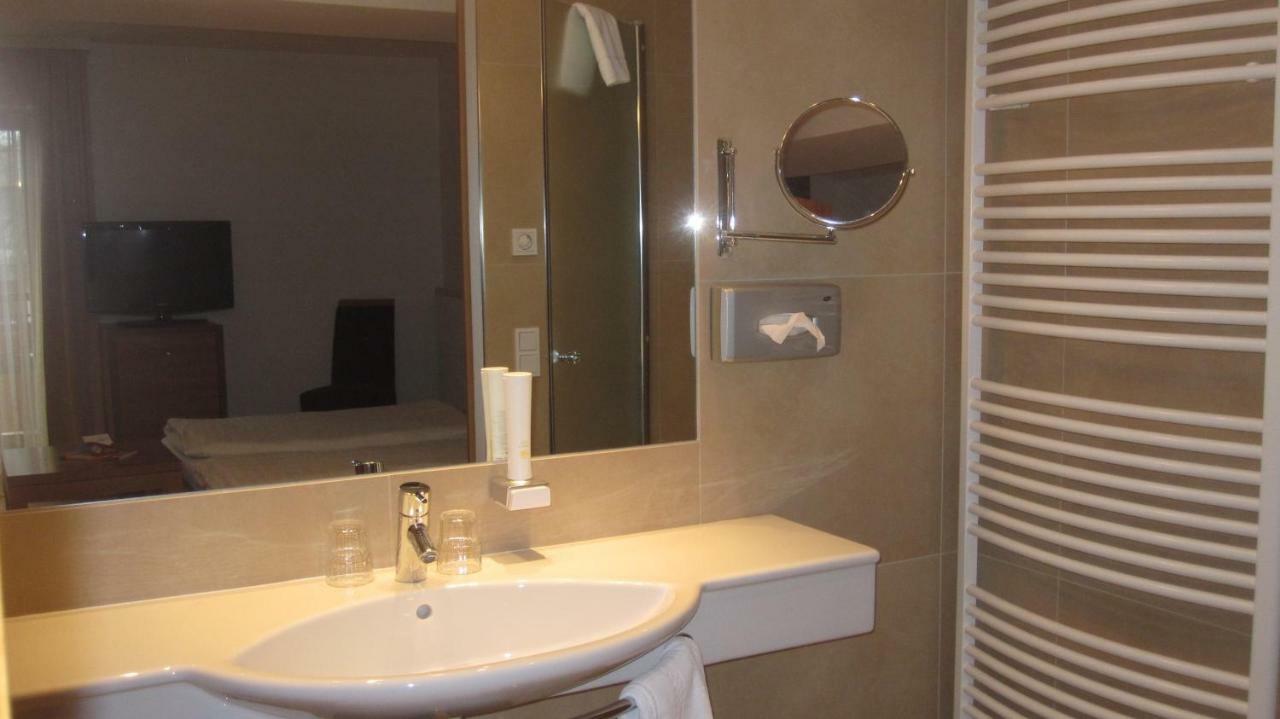 Hotel Badhaus Zell am See Camera foto